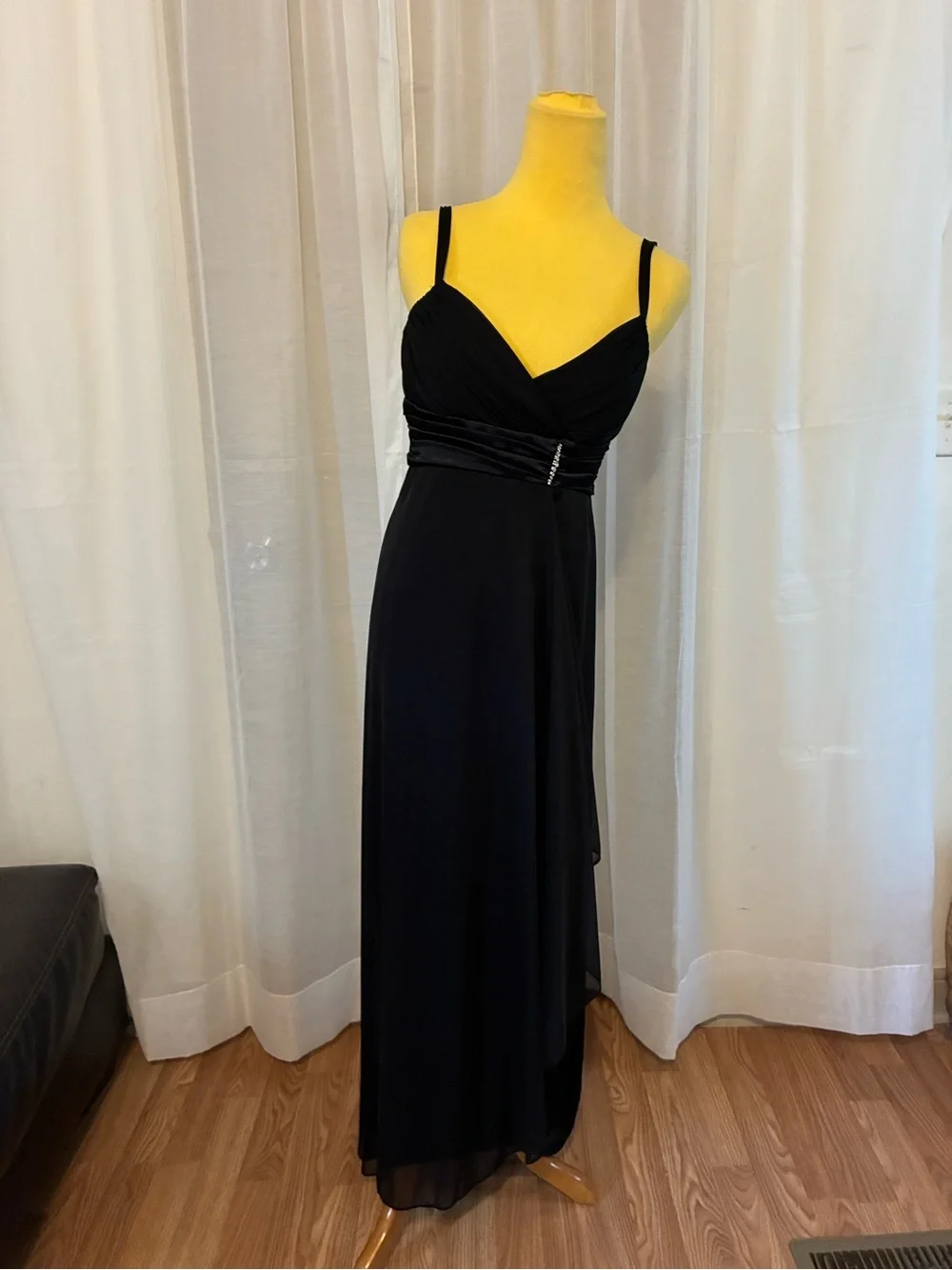 dressbarn Black Maxi Evening Dress with Ruched Bodice Size 6 - Picture 2 of 7